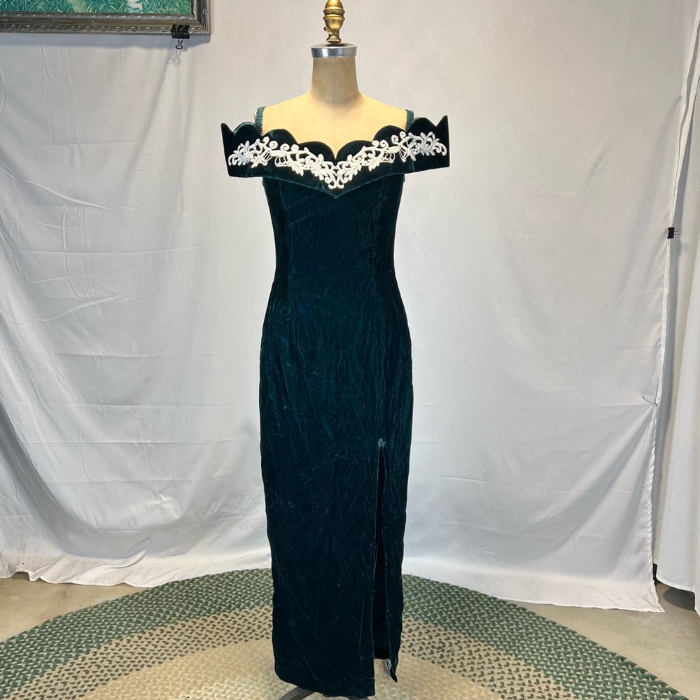 VINTAGE 80s emerald green velvet formal gown prom dress off shoulder lace column - Picture 8 of 15